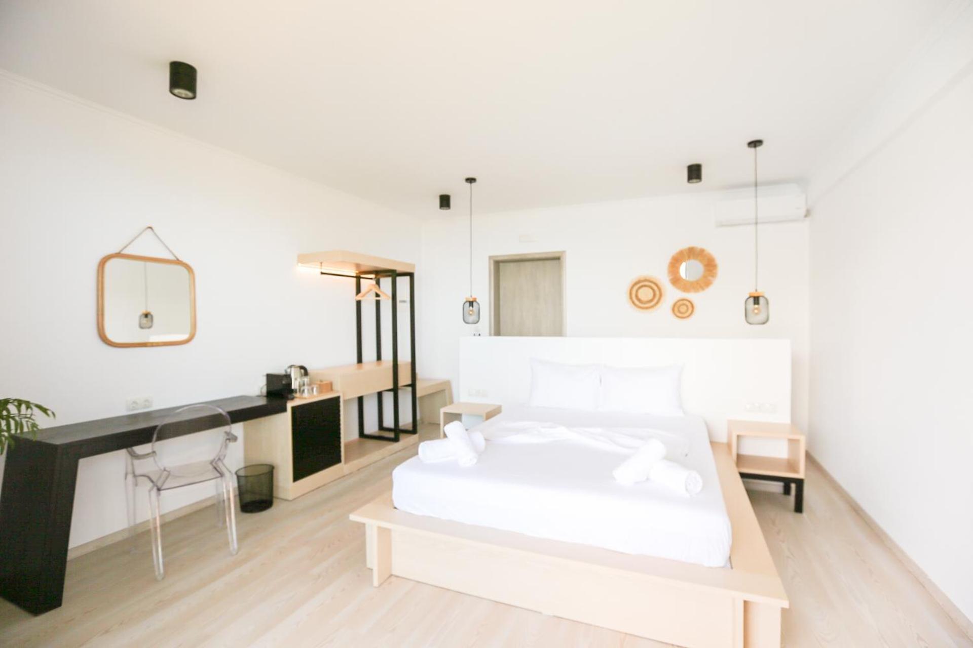 Anassa Suites Himare Bilik gambar