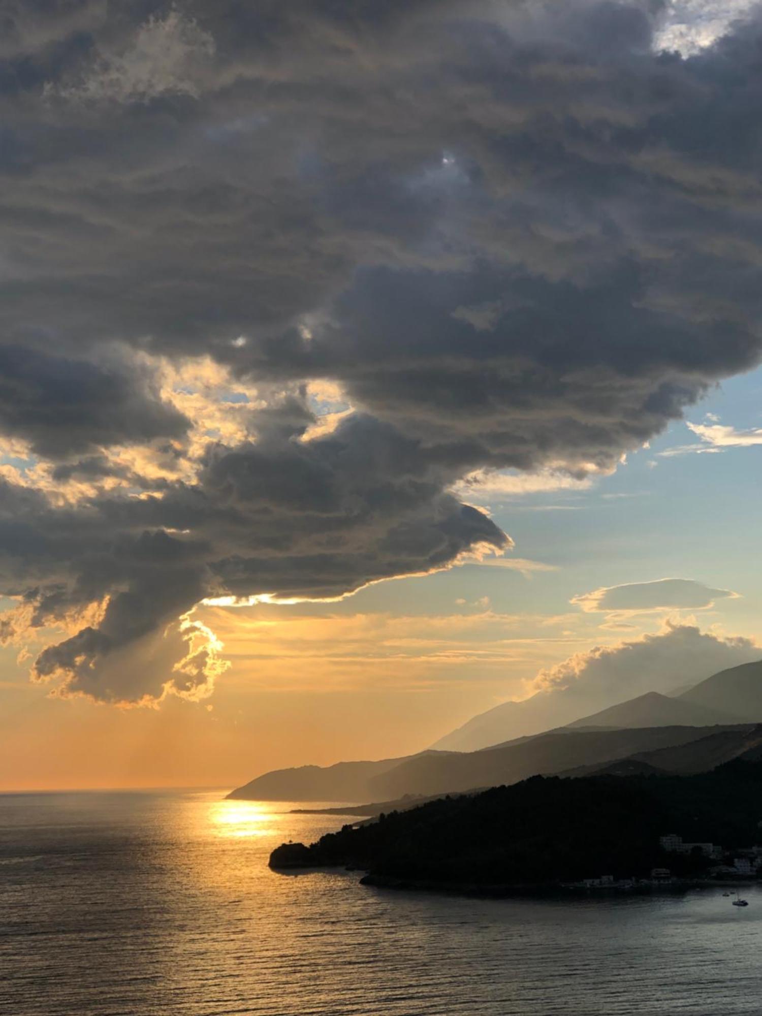 Anassa Suites Himare Luaran gambar